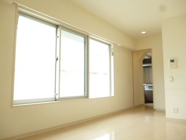 居室・リビング　内観