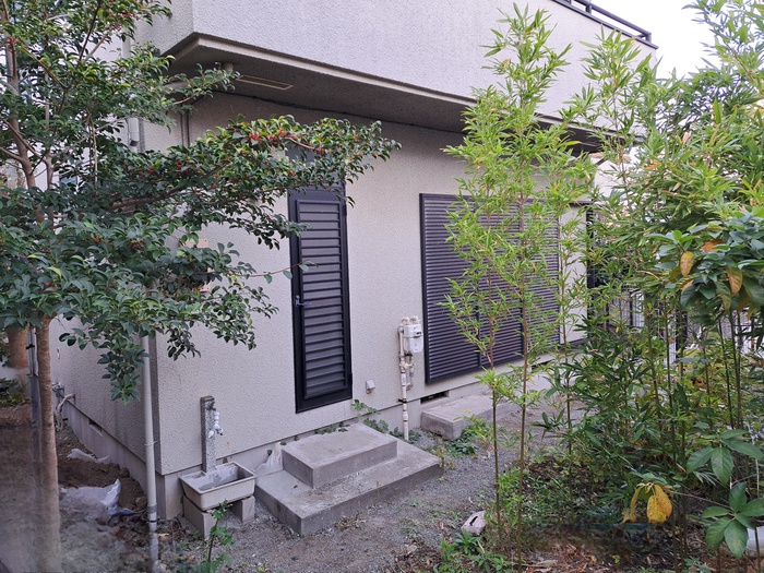 建物外観　建築中