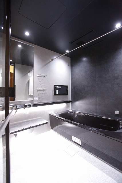 バス・シャワールーム　バス