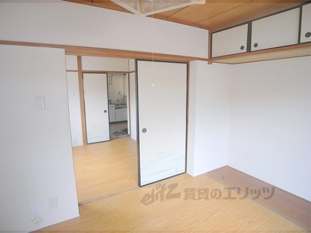 居室・リビング　居室