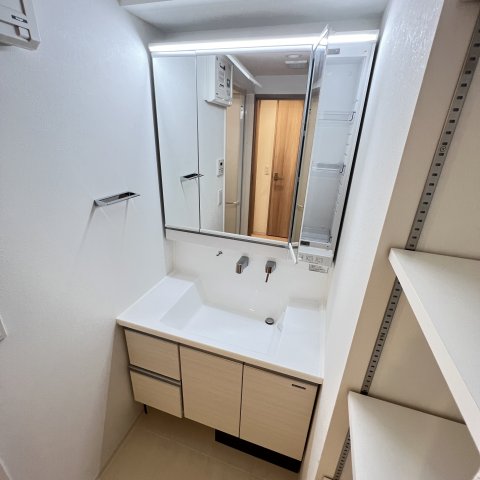 洗面設備　同仕様タイプです