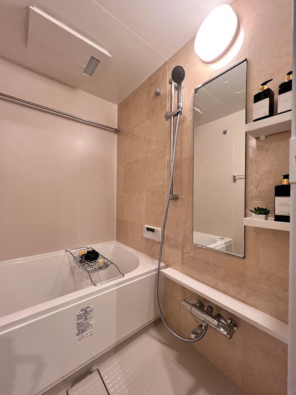 バス・シャワールーム