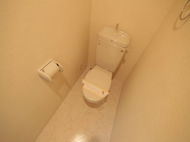 トイレ　洋式トイレ（温水洗浄便座設置可）