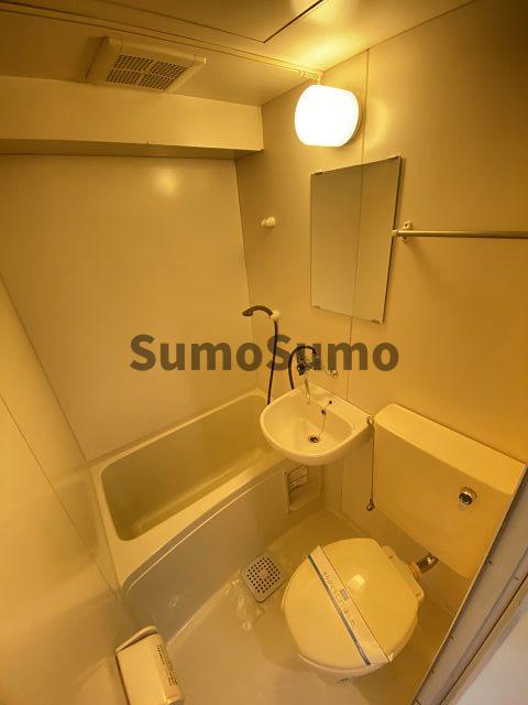 バス・シャワールーム　お風呂です