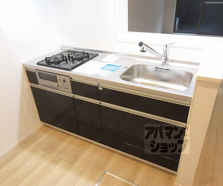 キッチン　２口ガスコンロのシステムキッチンです。