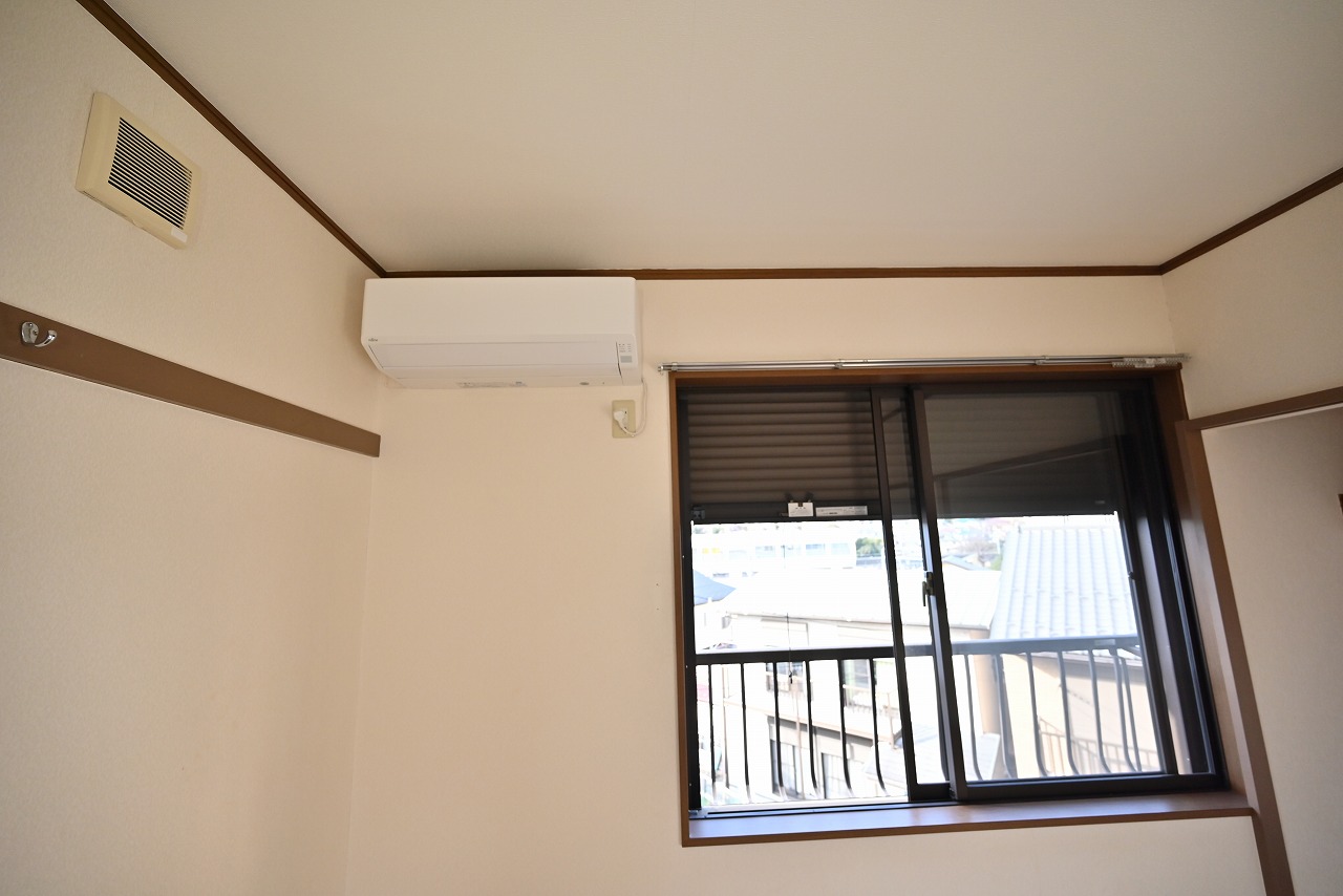 その他設備　☆エアコン・シャッター付☆