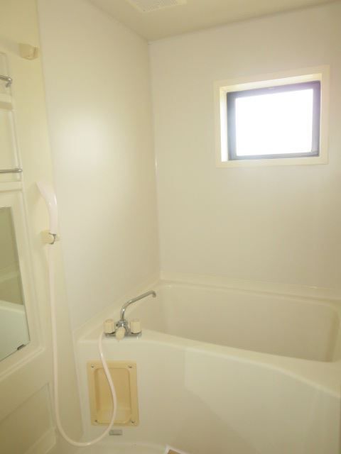 バス・シャワールーム　２０１号室の写真を利用しています。