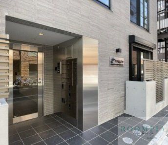 エントランス　エントランス