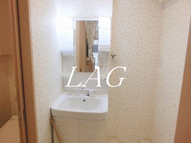 洗面設備　洗面台です。