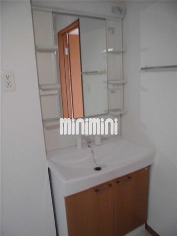 洗面設備　キレイな洗面所です