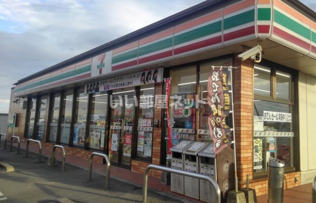 コンビニ　セブンイレブン川副鹿江店（コンビニ）まで2175m