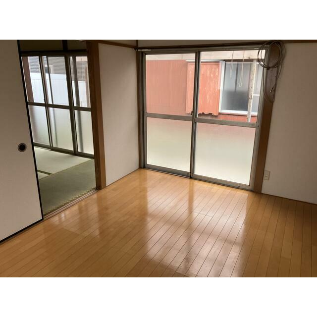 居室・リビング　６帖洋室