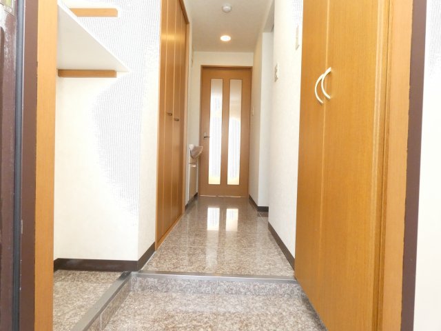 玄関　カウンター付き☆