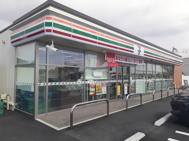 コンビニ　セブンイレブン藤岡中栗須店（コンビニ）まで450m
