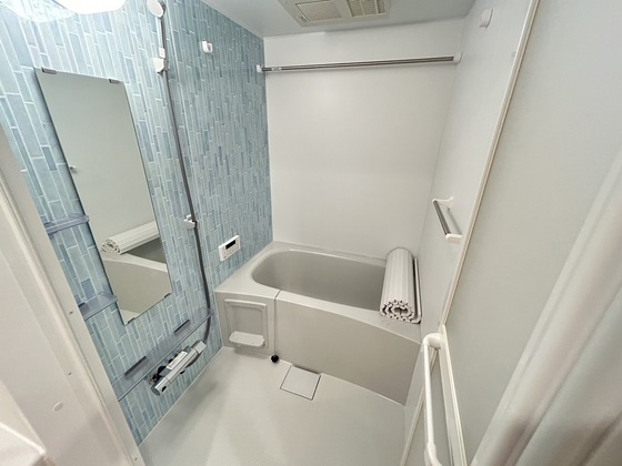 バス・シャワールーム　※別部屋の写真です