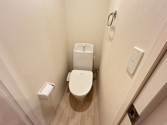 トイレ　※別部屋の写真です