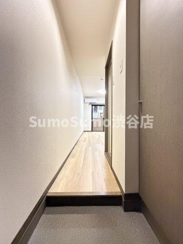 玄関　収納もある玄関です