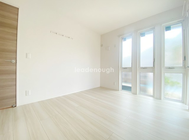 居室・リビング　同施工会社