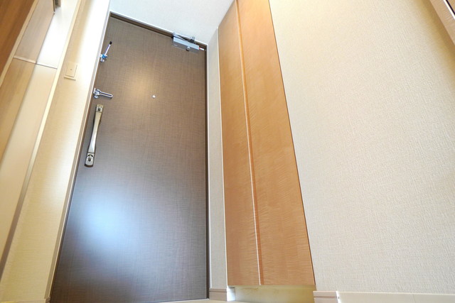 玄関　※写真は同タイプ住戸です。