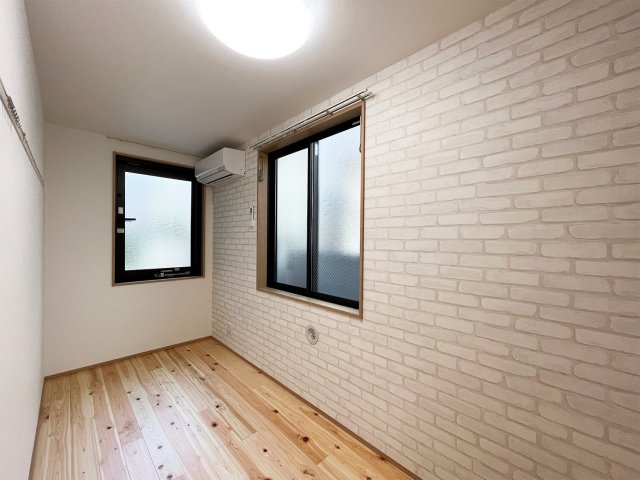 アーンベスト東新宿の居間写真