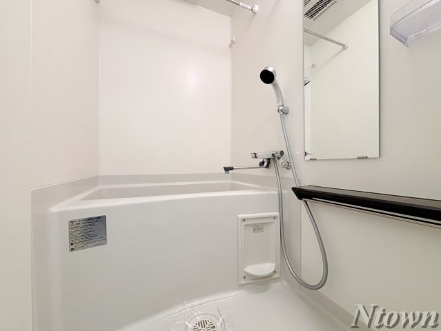 バス・シャワールーム　ゆったり過ごせるお風呂です