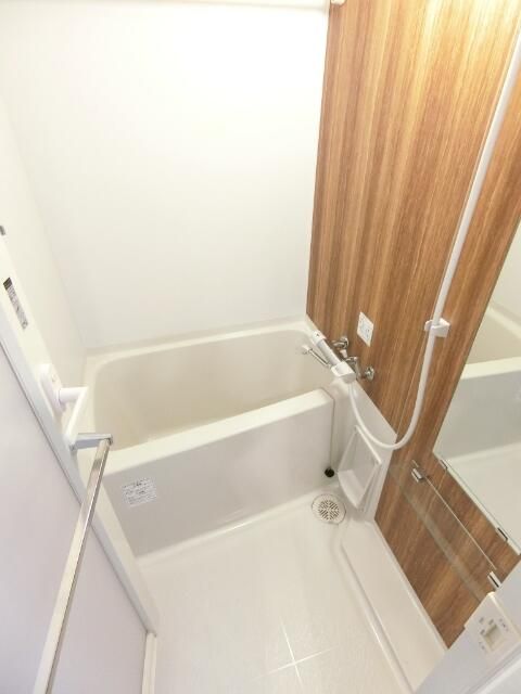 バス・シャワールーム　日々の疲れを癒すお風呂付です