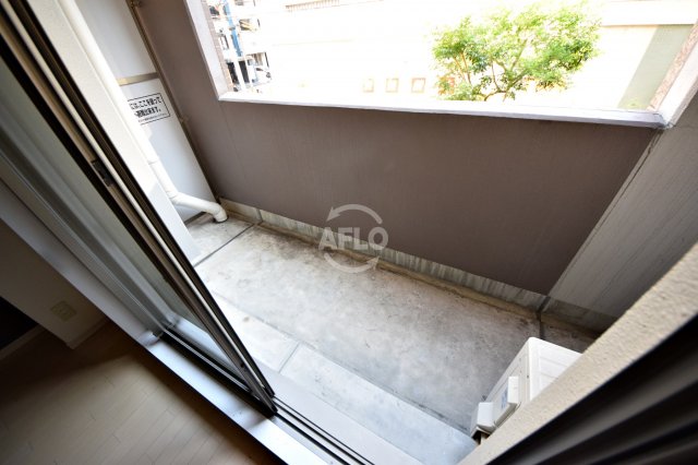 バルコニー　KDX堺筋本町レジデンス　バルコニー