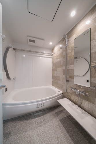 バス・シャワールーム　バスルーム