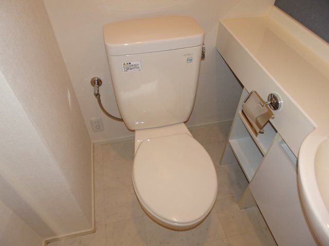 トイレ　同建物別室参考写真