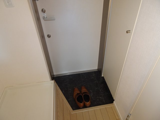 玄関　同建物別室参考写真