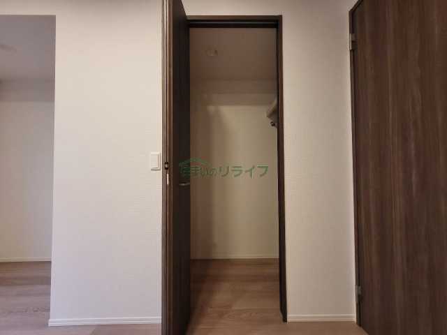 収納　別部屋参考写真となります。