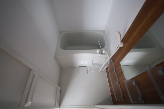 バス・シャワールーム　※別部屋の写真です