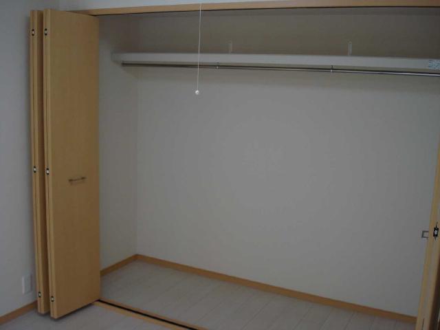 収納　クローゼット
