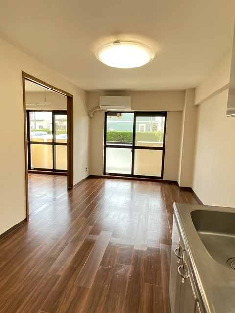 居室・リビング　※他号室の参考写真になります。