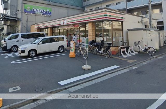 コンビニ　セブンイレブン（コンビニ）まで297m