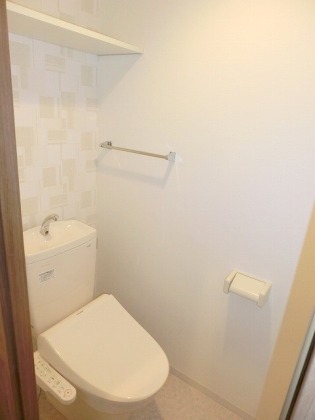 トイレ　ウォシュレット付きトイレで、気持ちよくお使いいただけます♪