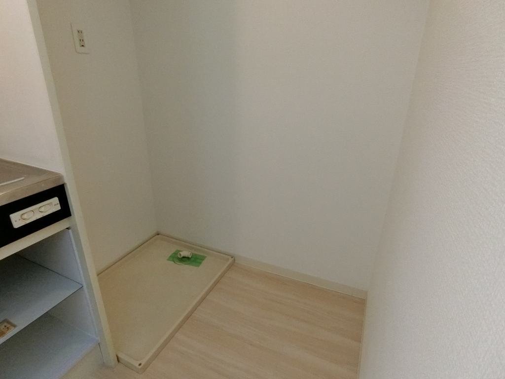洗面設備　室内洗濯機置場あります。