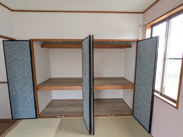 収納　２Ｆ和室の押入