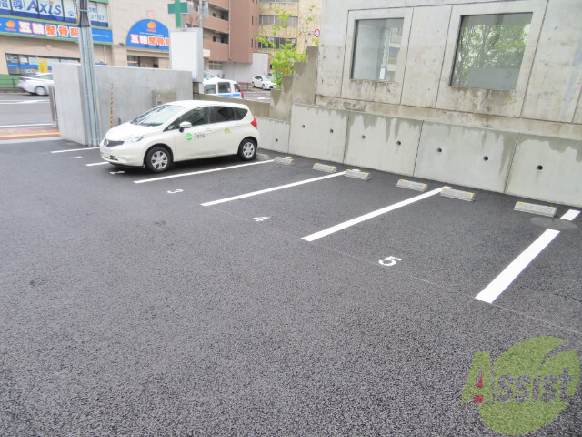 駐車場　前面道路