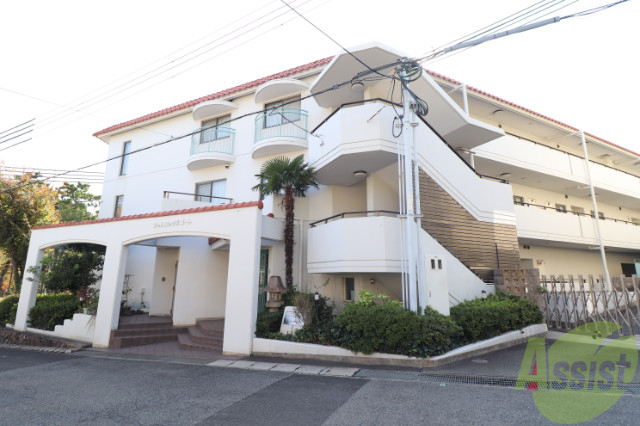建物外観　東灘区西岡本「シャムロックIIコート」