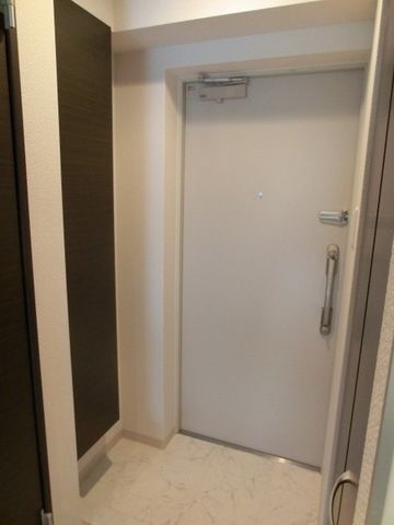 玄関　下駄箱スペースございます
