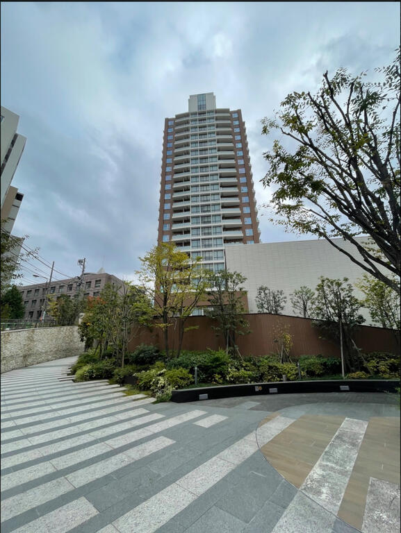 プラウドタワー千代田富士見レジデンスの外観写真