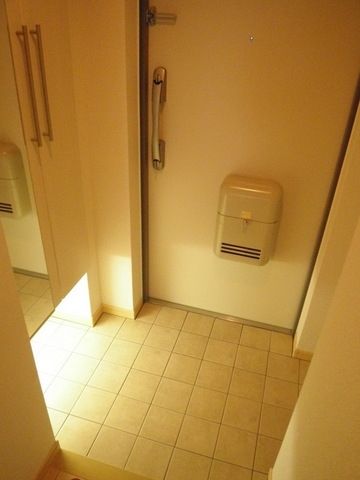 玄関　★玄関前も広いです★