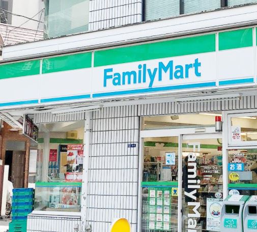 コンビニ　ファミリーマート 六本木三丁目店（コンビニ）まで87m