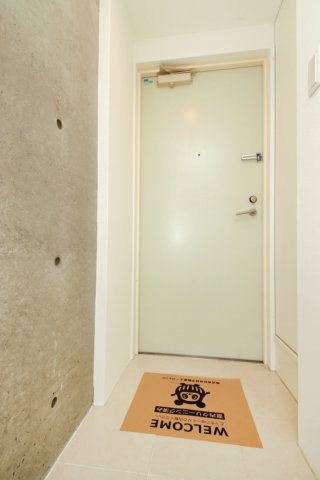 玄関　収納もある玄関です