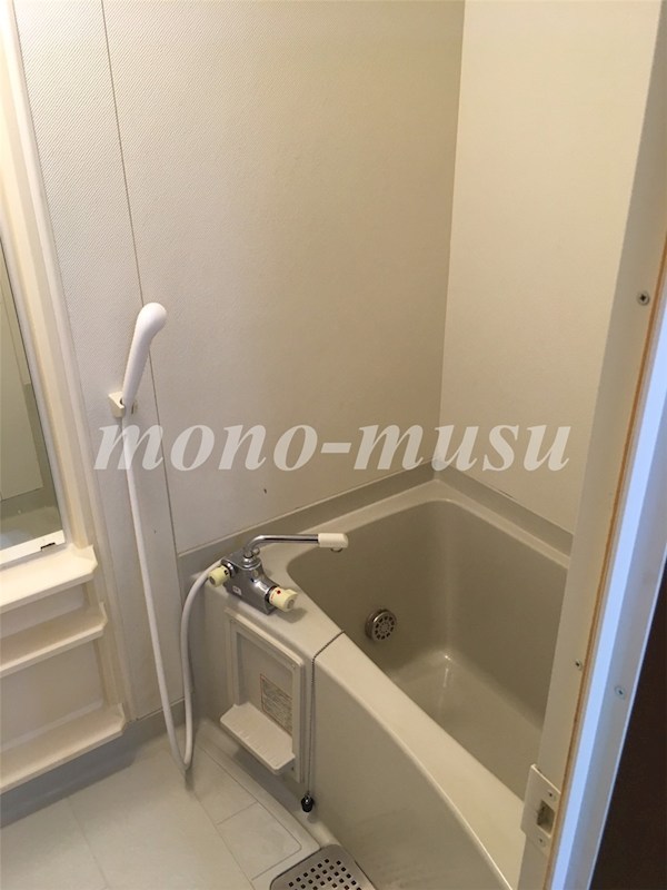 バス・シャワールーム　反転タイプ参考写真