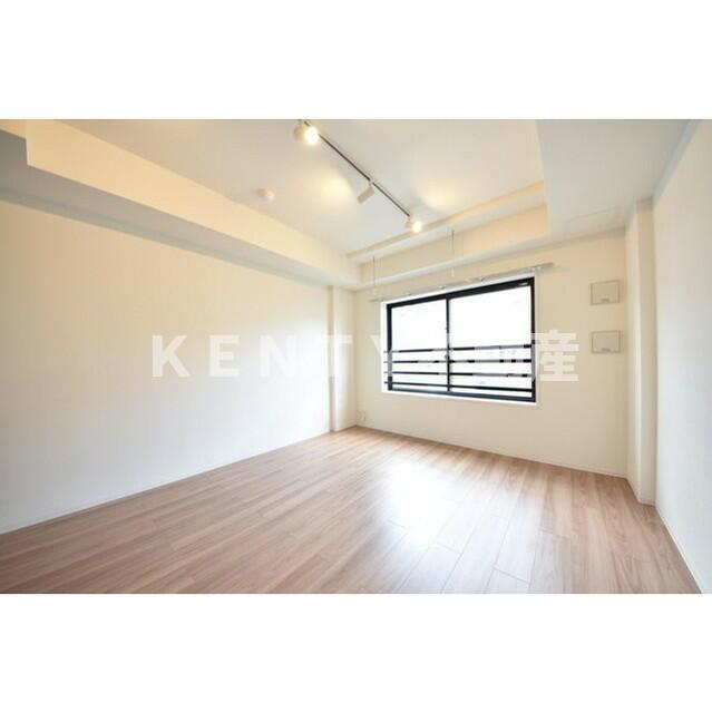 その他部屋・スペース　落ち着いて過ごせるお部屋なので、寝室にいかがでしょうか