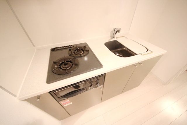 キッチン　同物件別部屋写真