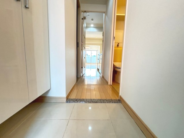 玄関　詳細は、RISUMO江坂本店までお問合せください♪