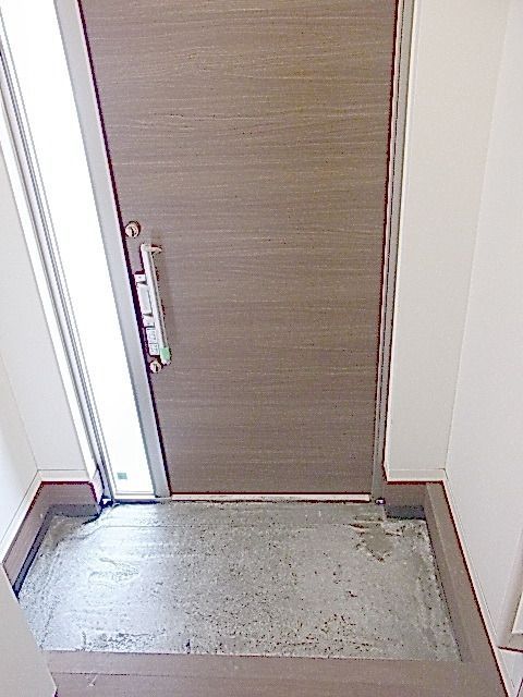 玄関　★ダブルロックキー玄関★